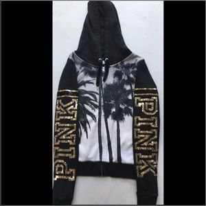 ***RARE*** PINK Victoria’s Secret sweater! 😍😍